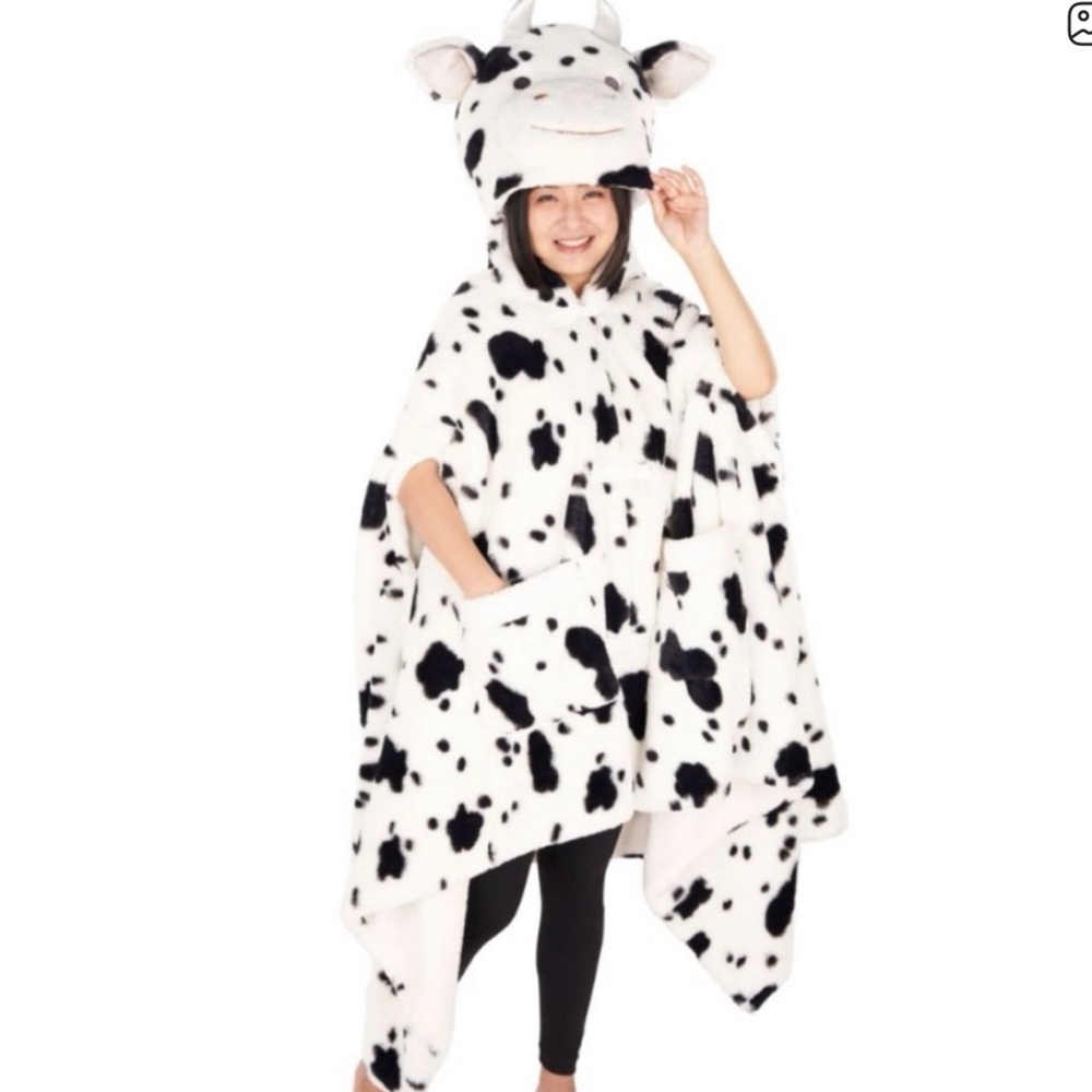Member's Mark Cow Print Cozy Critter Blanket Wrap